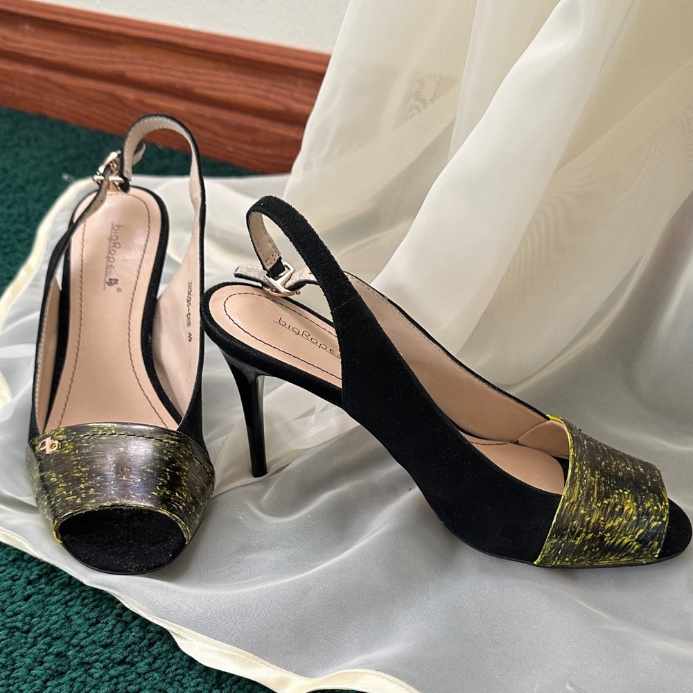 Stylish Black and Yellow Slingback Heels